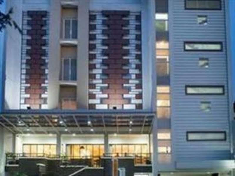 ג'קרטה Harlys Residence מראה חיצוני תמונה